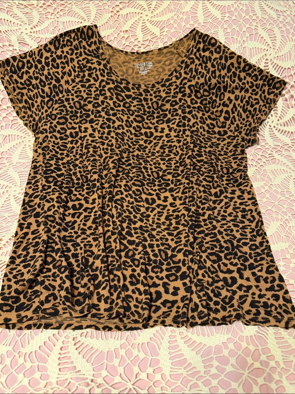 Time and Tru Leopard Print Short Sleeve Top in Brown and Black